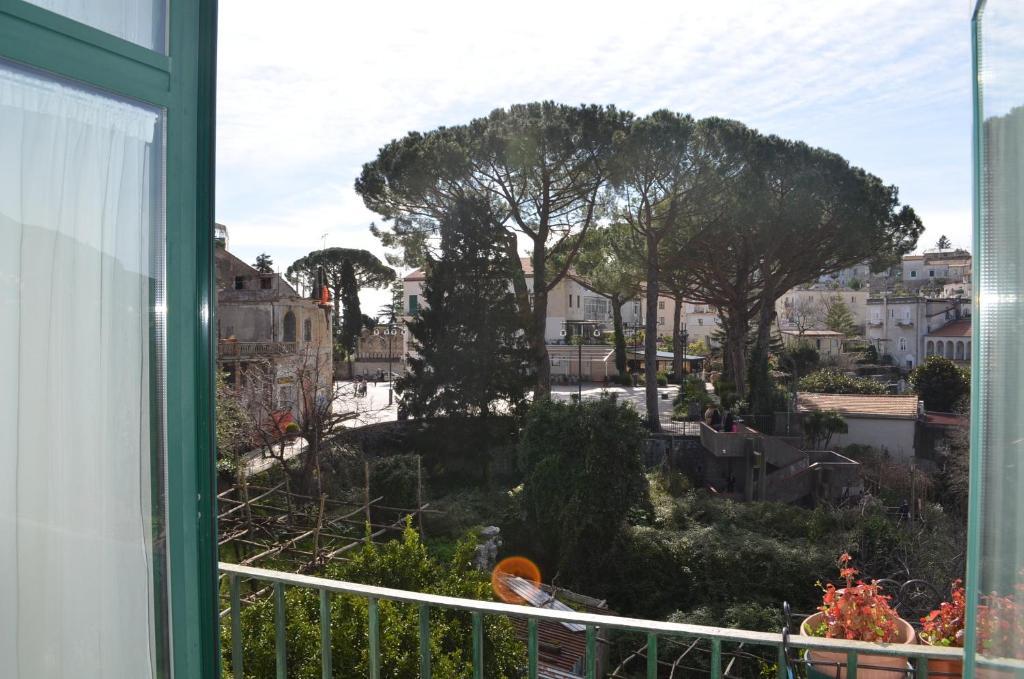 Palazzo Della Marra Bed & Breakfast Ravello Exterior photo