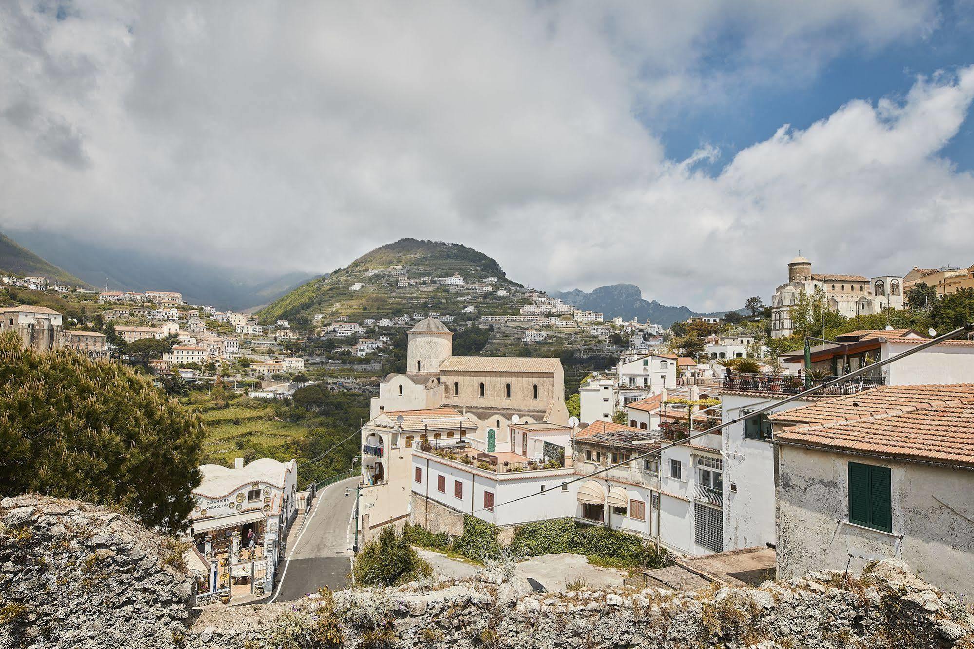 Palazzo Della Marra Bed & Breakfast Ravello Exterior photo